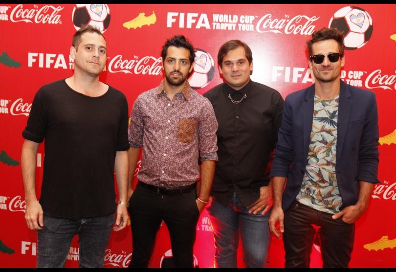 Portada de Coca-Cola presenta el videoclip de la canción "El Mundo es nuestro", interpretada por Tan Biónica