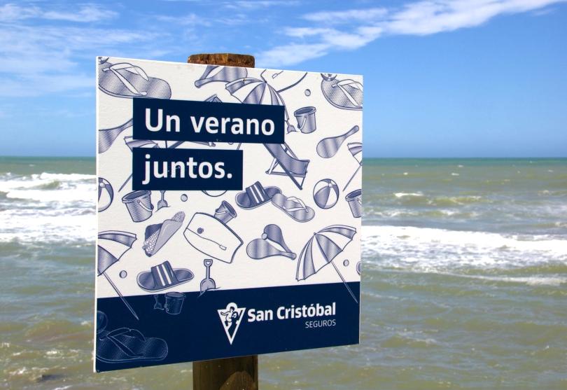 Portada de “Un verano juntos”, la nueva propuesta de San Cristóbal Seguros