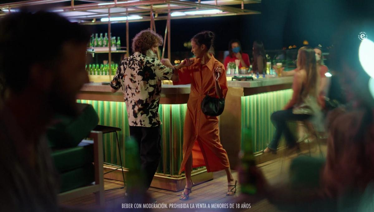 Portada de "Back To The Bars", la nueva campaña global de Heineken 