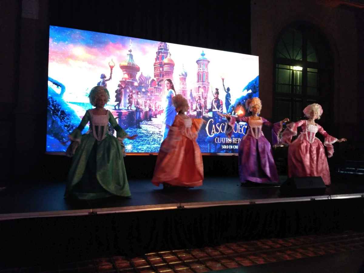Portada de Aphel realizó para SC Johnson el lanzamiento fragancias inspiradas en la película "El Cascanueces y los Cuatro Reinos" de Disney 