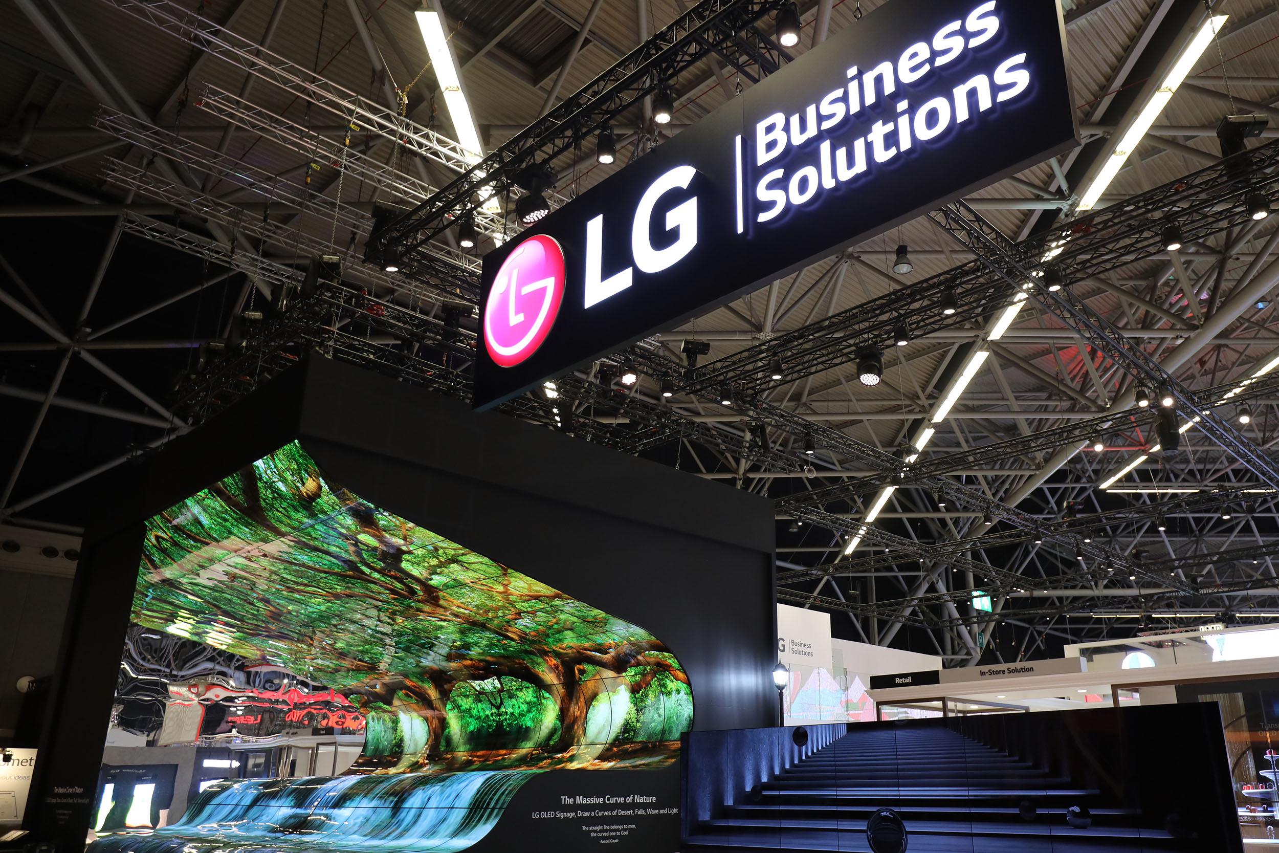Portada de LG presentó soluciones de cartelería digital en ISE 2019