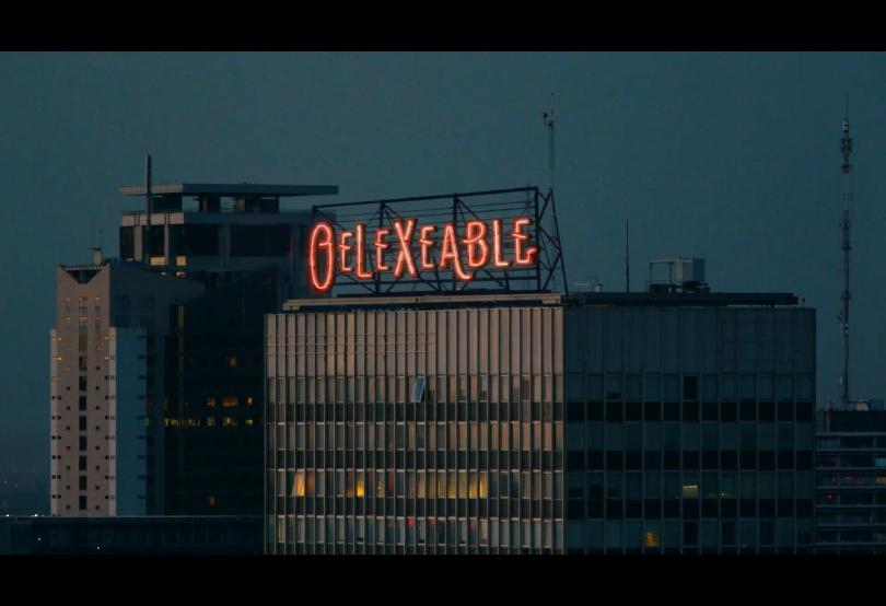 Portada de “OeLeXeable”, la nueva campaña regional de OLX creada por DAVID